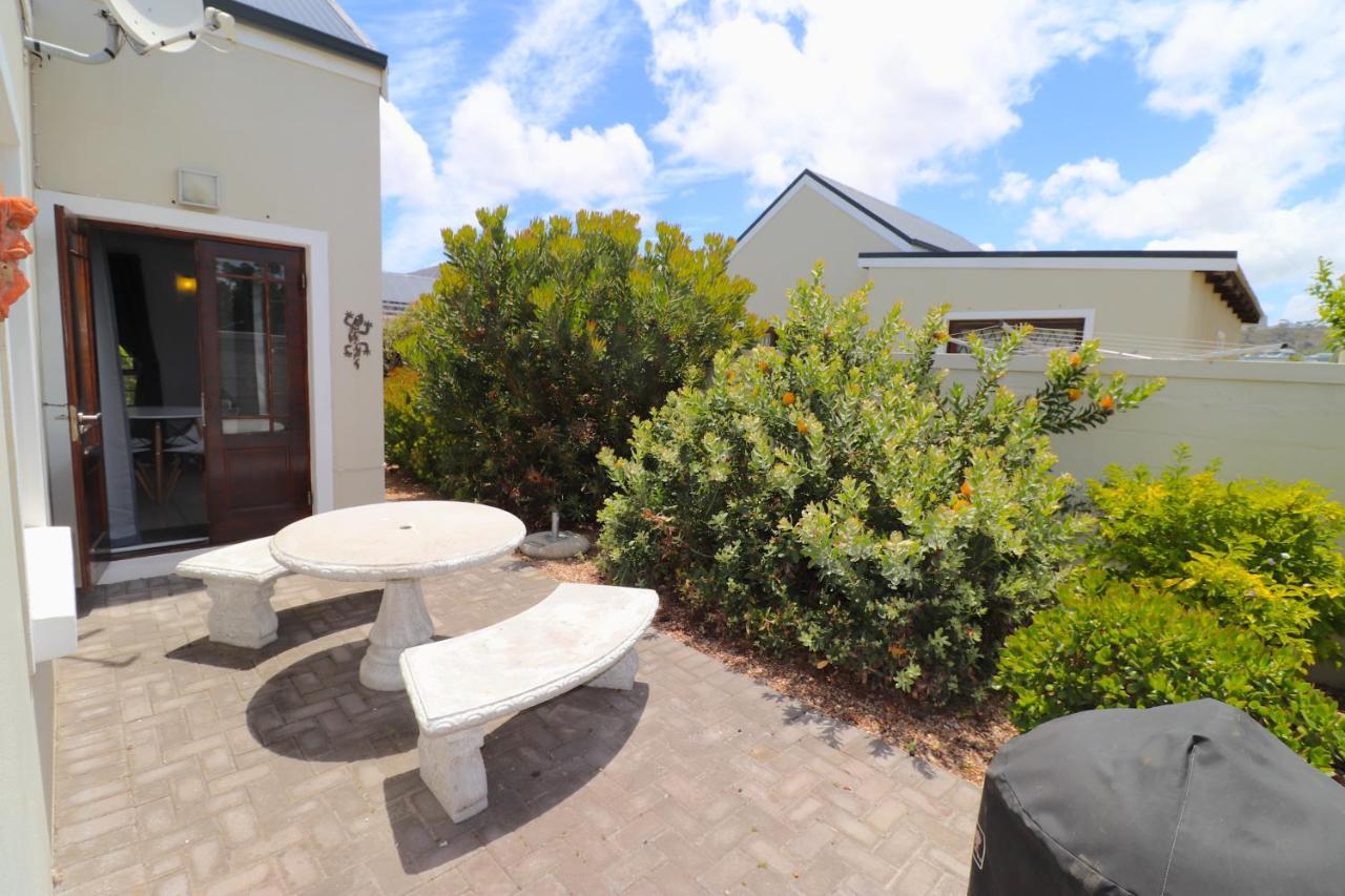 Carole'S Cottage Hermanus Exterior foto